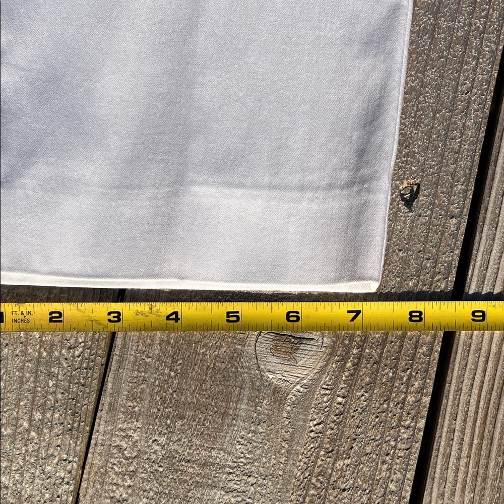 JM Collection White Capris - Picture 6 of 7